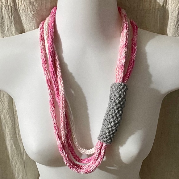 Hand Crafted Jewelry - Host Pick 🎉🎊🎈Boho Pink, White & Gray Knitted Rope Necklace - NWT